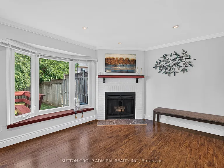 14 Mullis Cres — Photo 16