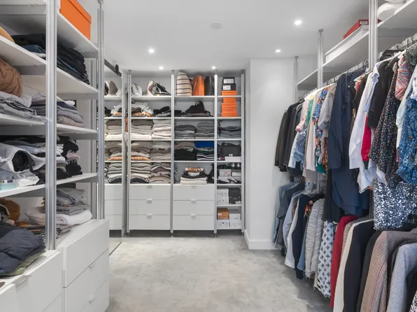 250 West 15th Street image 7 of 12