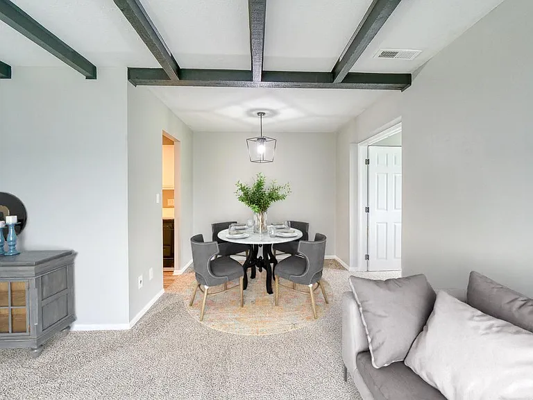 1675 Cedarwood Dr #B — Photo 5