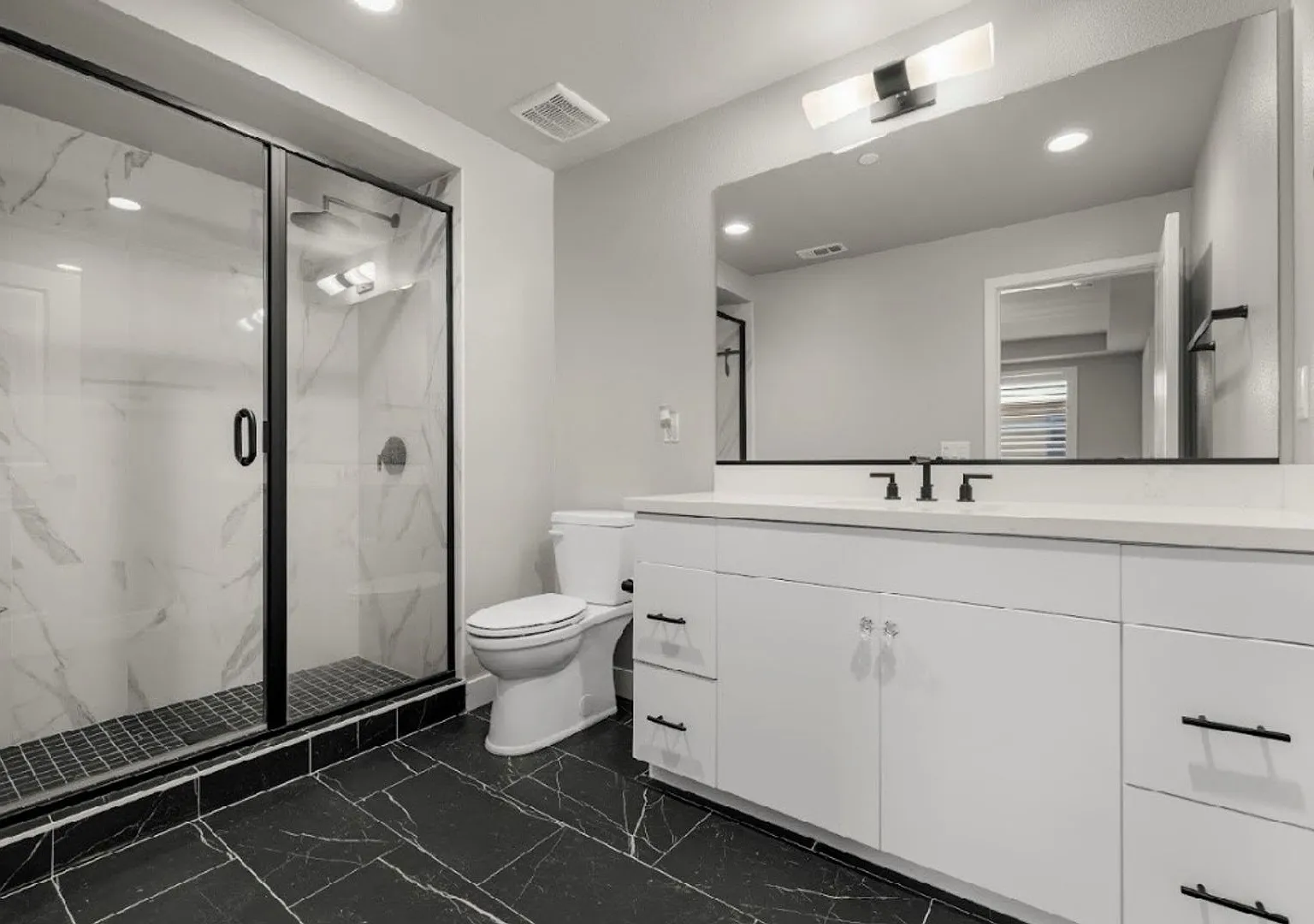 3 bedroom 3.5 bath condo — Photo 4