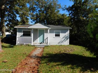 609 Broad St, Beaufort, NC 28516