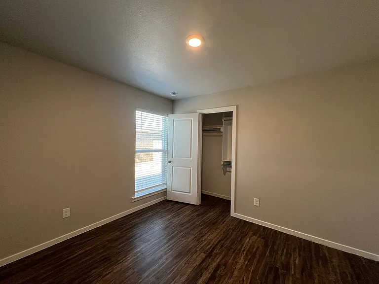 3507 Tiffin Ave — Photo 12