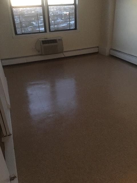2nd image of 5533 96th St