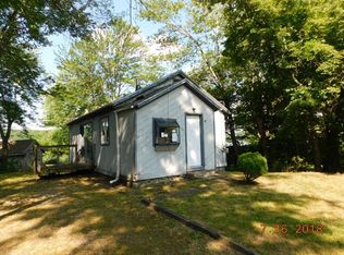 74 Union Rd, Wales, MA 01081