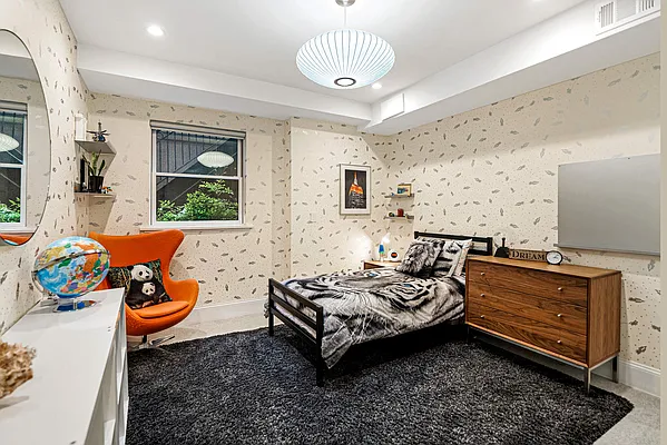 Sold by Compass | media 34