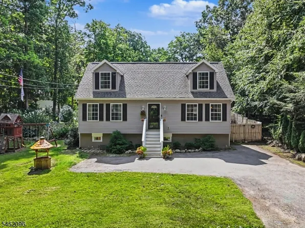 49 Lonaconing Rd, Vernon Twp., NJ 07422