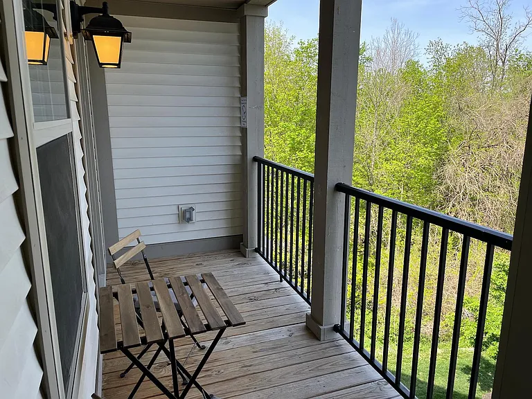 700 Zumstein Ln #308 — Photo 7