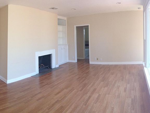 4th image of 8018 Jumilla Ave