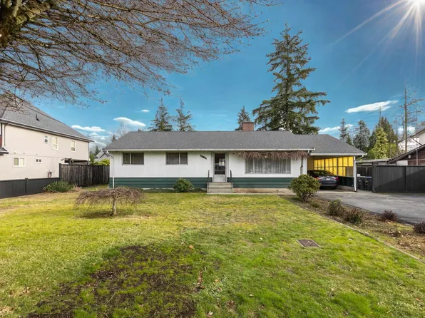 8736 154th St, Surrey, BC V3S 3N6