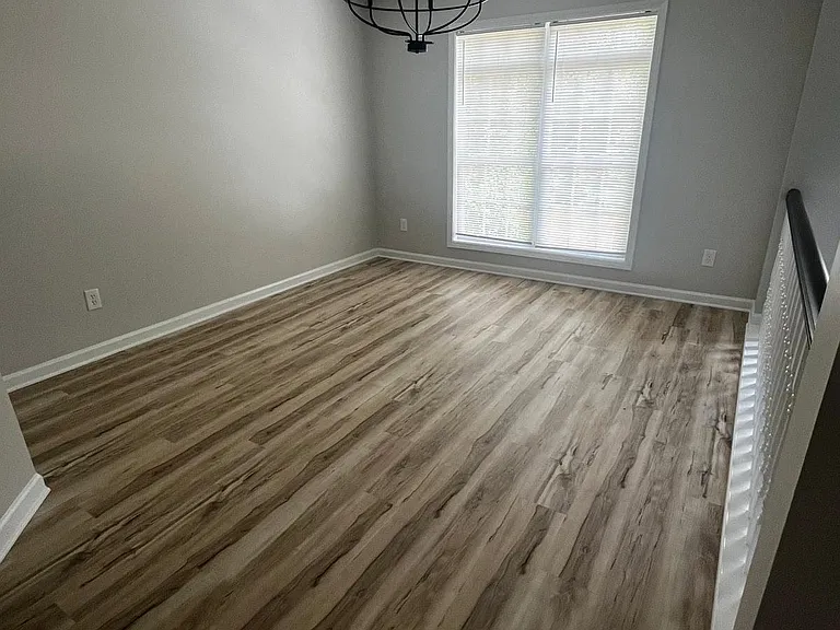 824 Eastmont Rd — Photo 7