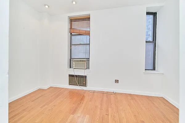 Rented by Living New York | media 53