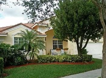 1st image of 913 Crestview Cir