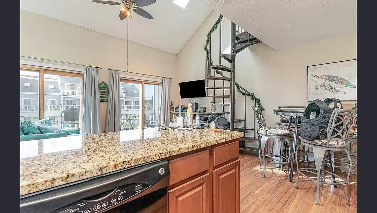Building Photo - 3700 Golf Colony Ln #11