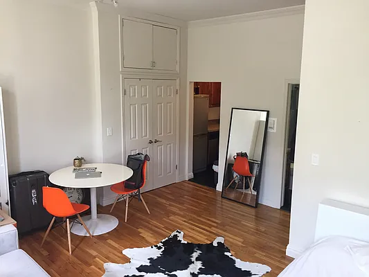 Rented by Compass | media 6