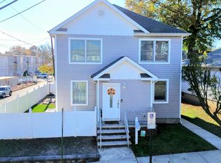 306 Lincoln Ave, Secaucus, NJ