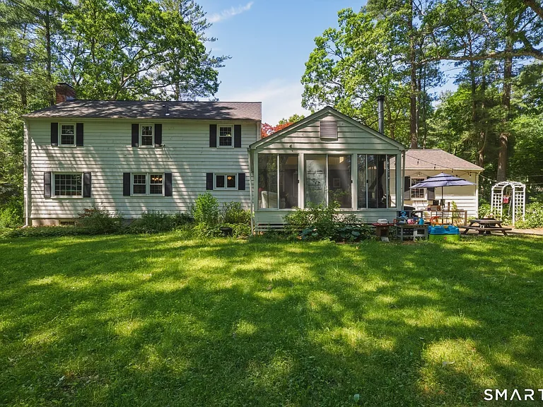 32 Fox Den Rd — Photo 29