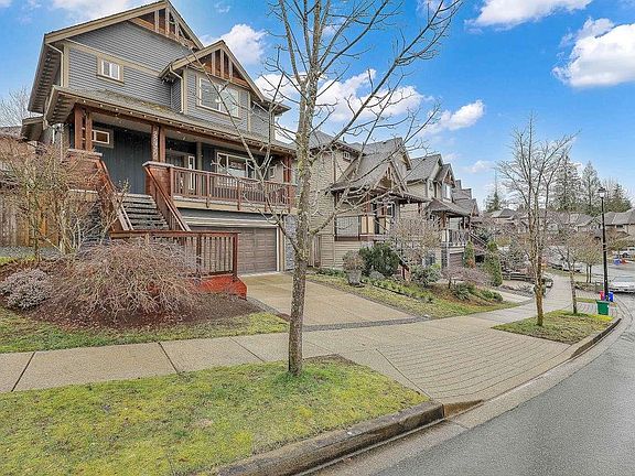 3rd image of 22920 Gilbert Dr