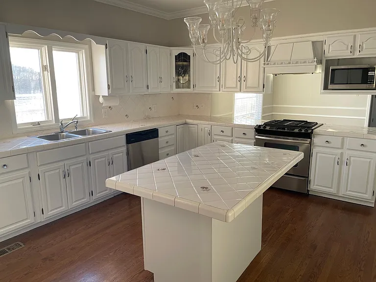 19017 Casual Cay Ln — Photo 12