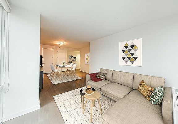 4th image of 309 5th Ave APT 16B