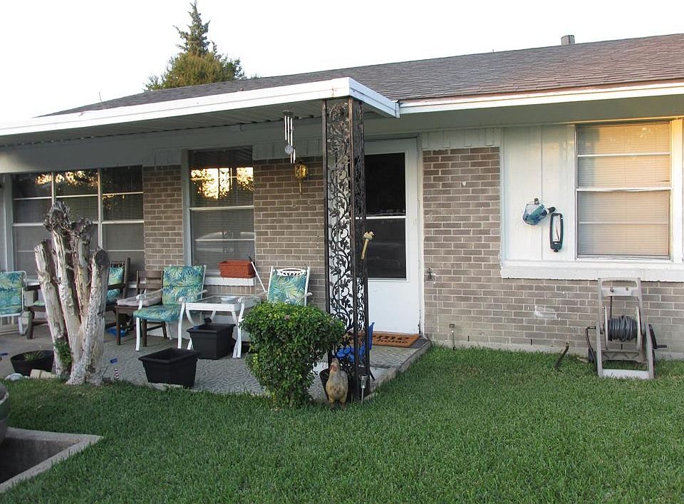 1st image of 422 Davidson Dr