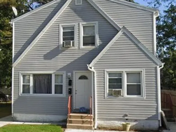 40 Mason Street, Hempstead, NY 11550