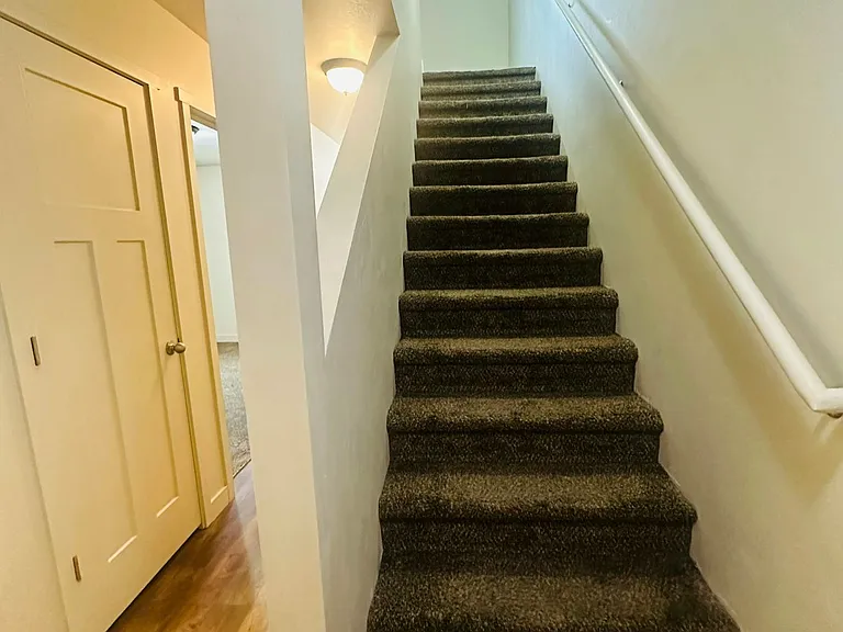 212 N 750th St E #216 — Photo 9