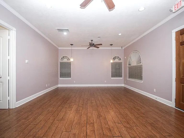 12814 Willow Centre Dr — Photo 5