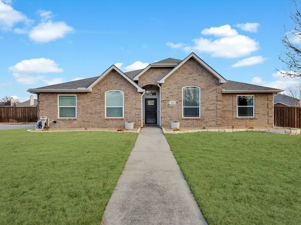 1400 Carrigan Ln, Denton, TX 76207