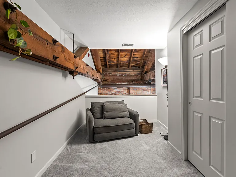 544 S Front St #315 — Photo 19
