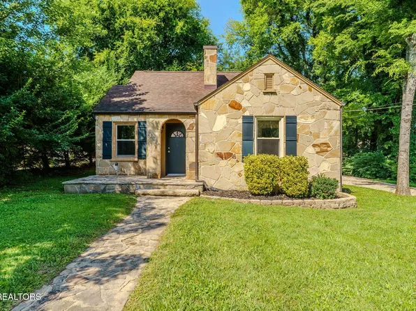 2709 Fairview St, Knoxville, TN 37917