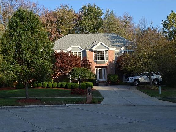 2nd image of 19267 Westfield Ln