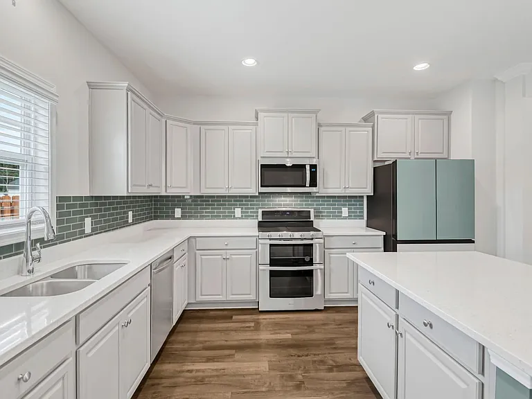 728 Bustling Branch Ln — Photo 7