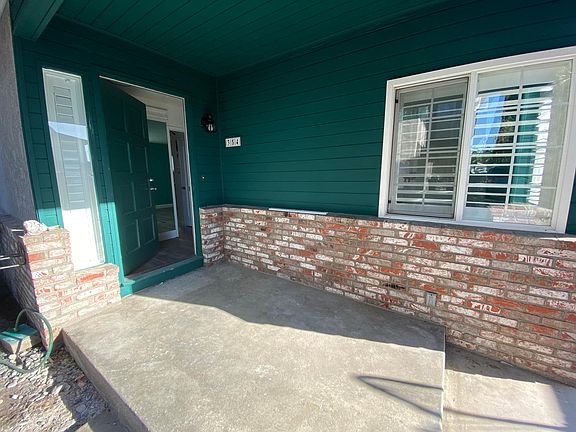2nd image of 354 E College St