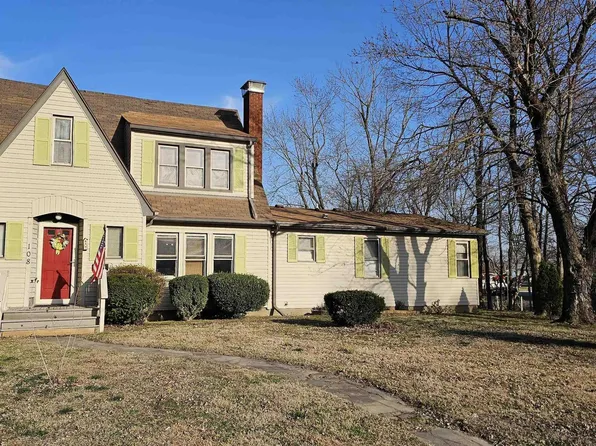 108 Ann St, Anna, IL 62906