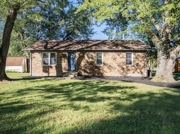 8106 Cooper Dr, Murfreesboro, TN 37129