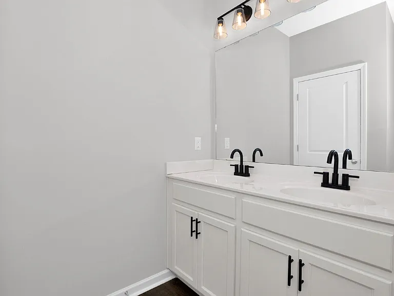 2346 Spinning Wheel Rd — Photo 22