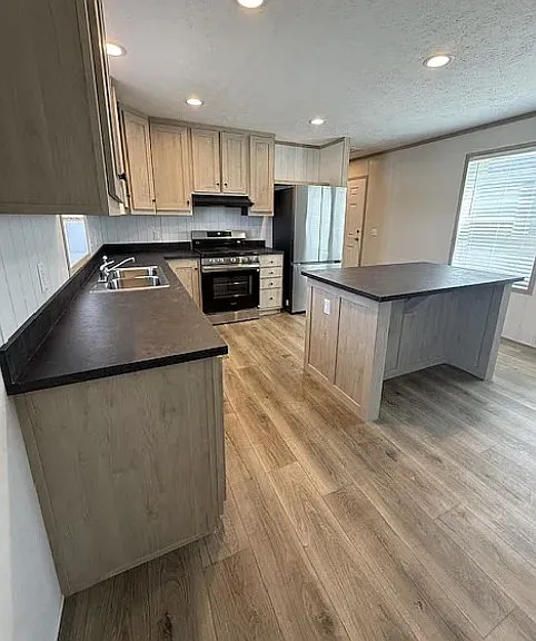 2995 Detroit Rd #9 — Photo 4