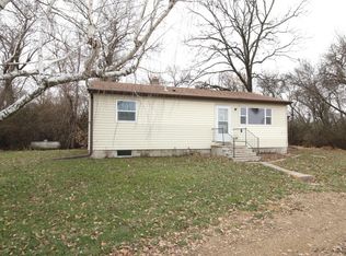39012 128th St, Aberdeen, SD 57401