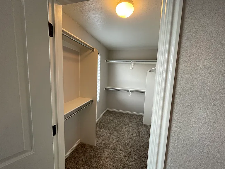 435 W Regatta Ln — Photo 18