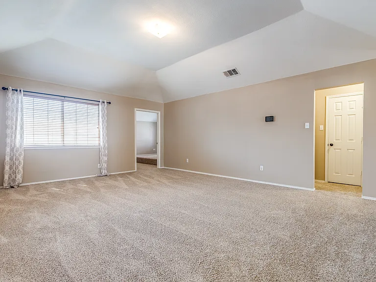 5857 Chatham Ln — Photo 18