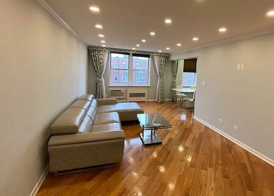 Sold by Dom Realty | media 4