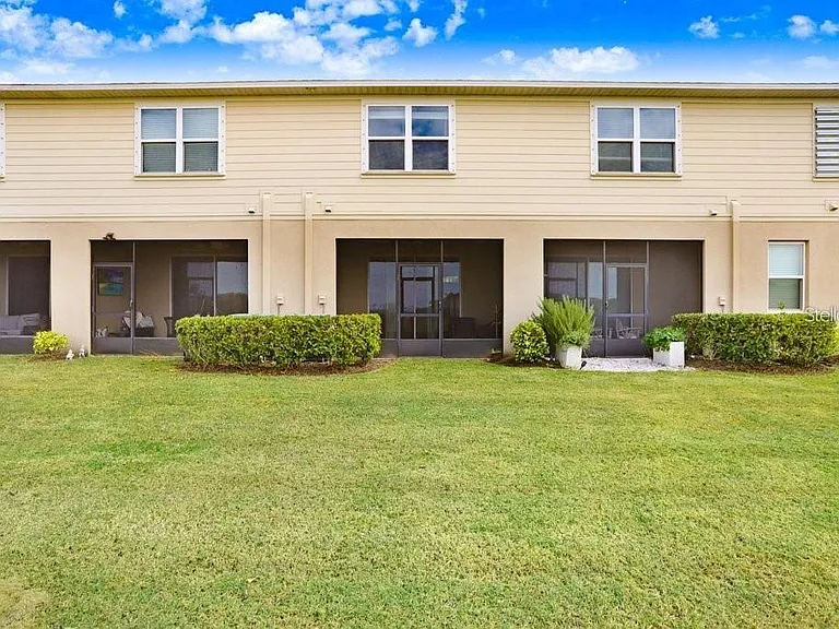 10976 Verawood Dr — Photo 26