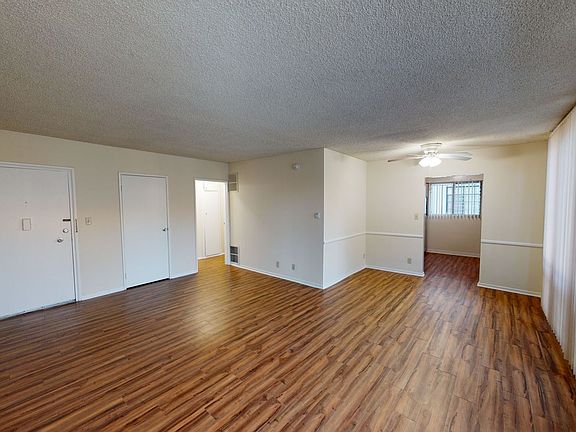 4th image of 825 S Windsor Blvd APT 3