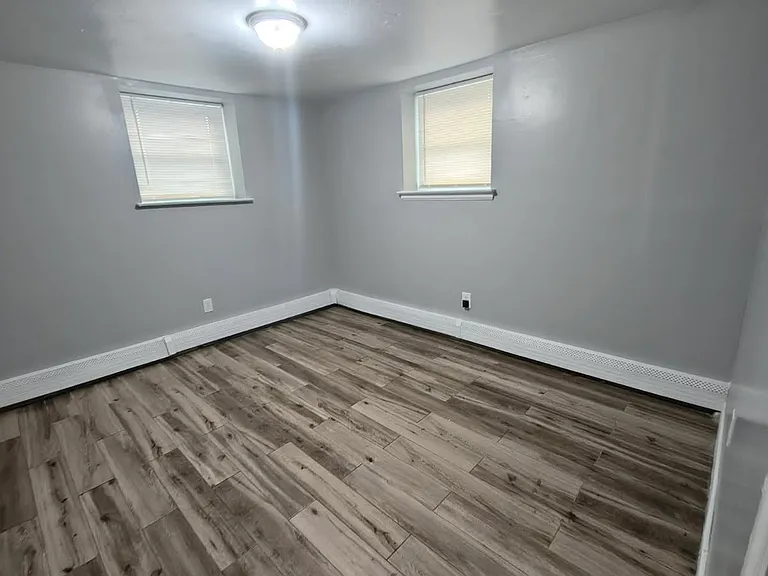 467 Allen St #101 — Photo 7