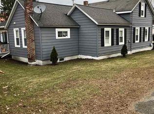 2 5th St, Hoosick Falls, NY 12090