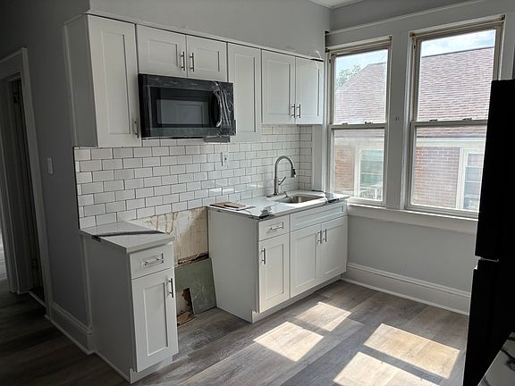 3rd image of 7 Creston Ave #3