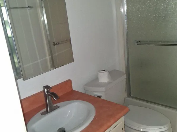 32 Nicholl Ave, Richmond, CA 94801