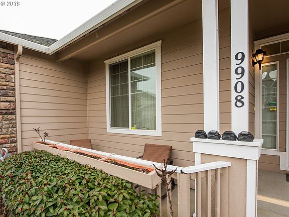 4th image of 9908 NE 102nd St