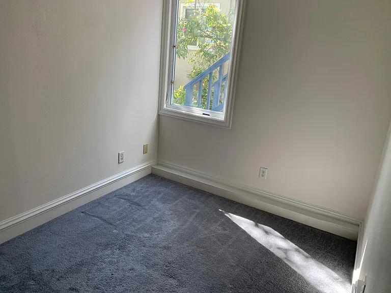1521 Blake St — Photo 9