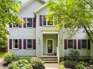 7734 Katie Dr, Sharon, OH 44281